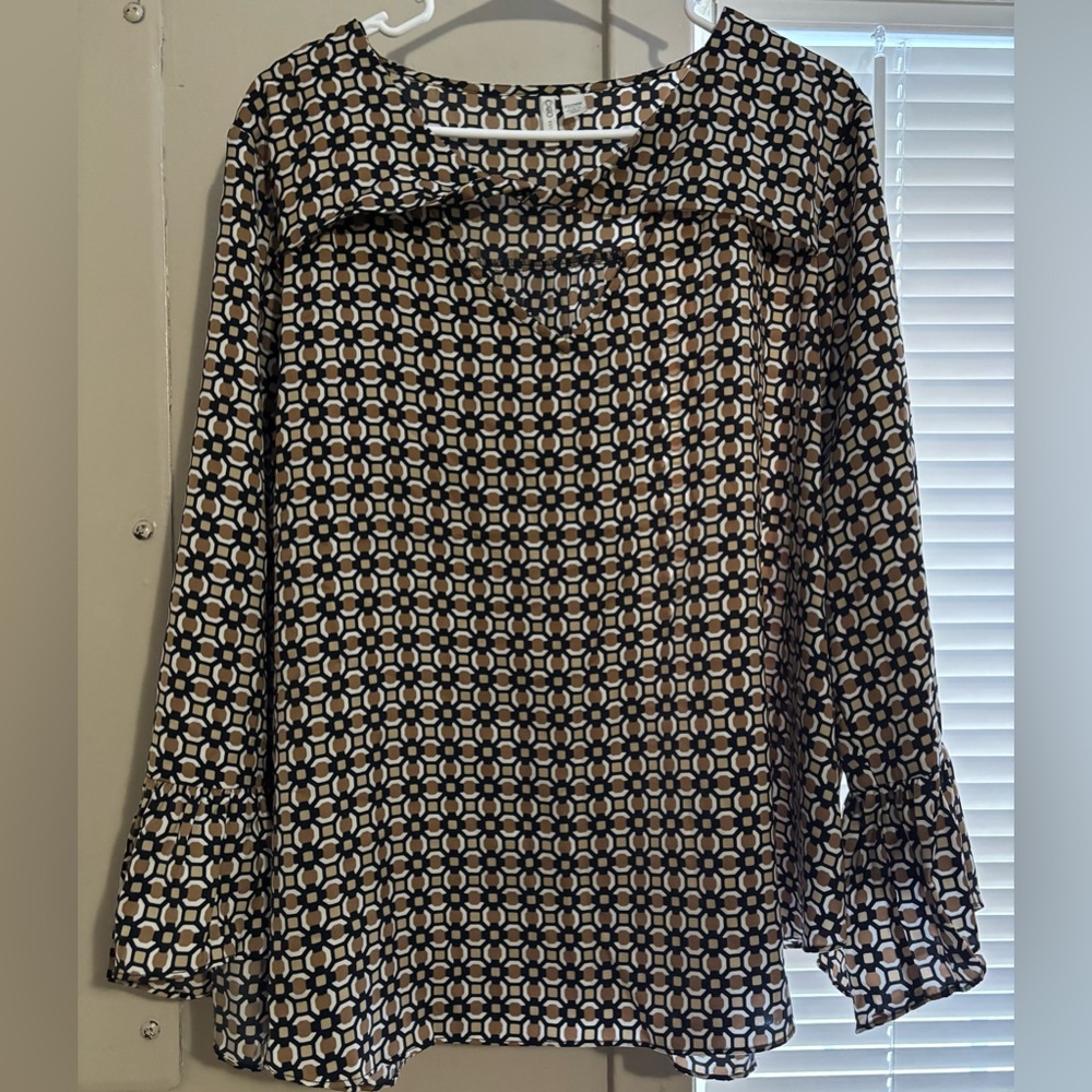Cato Black and Tan Geometric Blouse